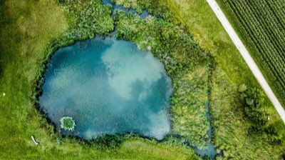 アメリカの医療制度を紐解く：公的保険と民間保険の複雑な仕組み