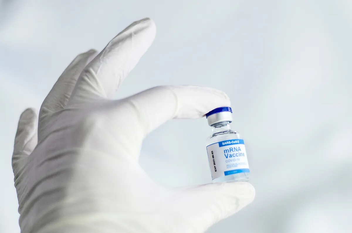 vaccine, coronavirus, medical, hand, vial, covid-19, covid, vaccination, pandemic, healthcare, health, cure, treatment, closeup, vaccine, vaccine, vaccine, vacc